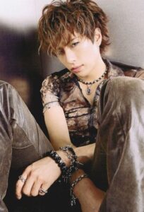 GACKTのシルバーアクセサリー時代の良さ。愛用したブランドと